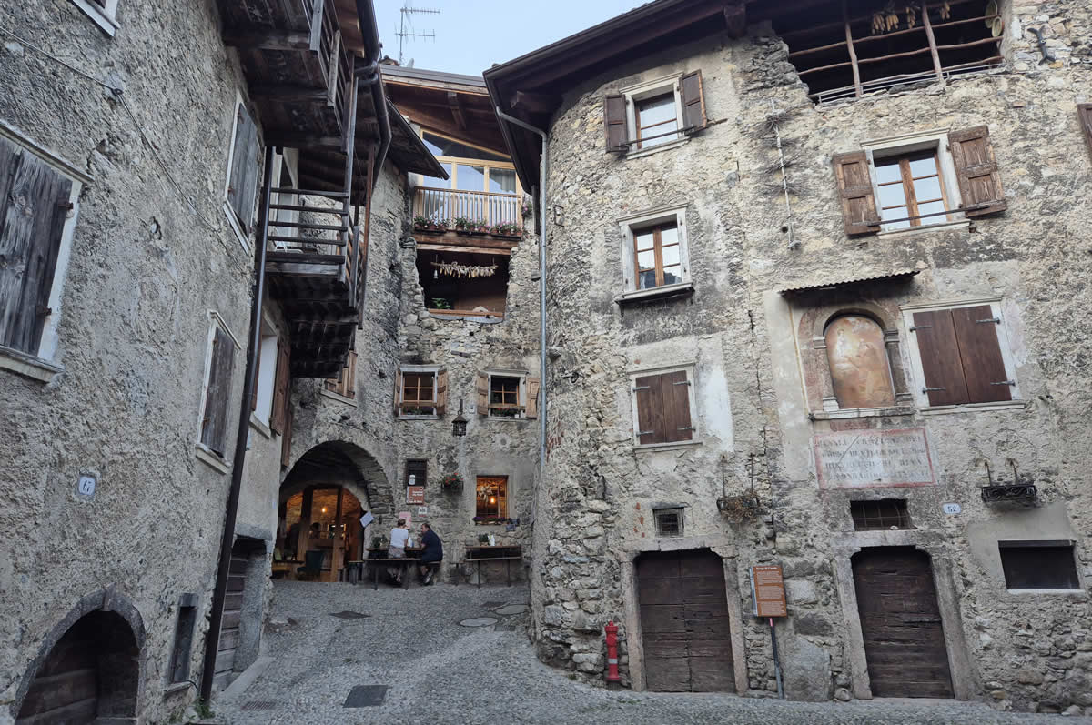 Canale di Tenno Piazzetta