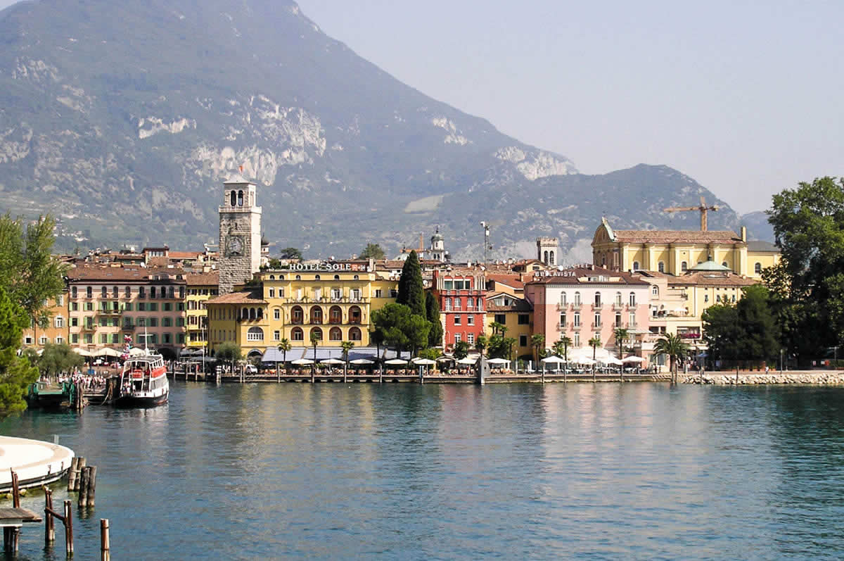 Altstadt und Ufer von Riva del Garda