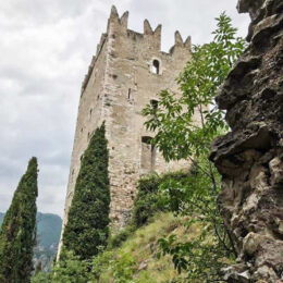 Wehrturm Burgruine Arco